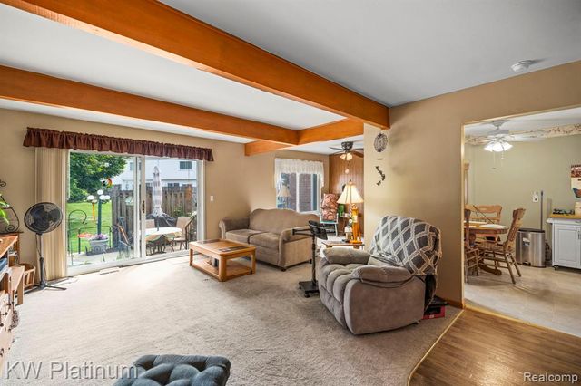 37619 Charter Oaks Boulevard, Clinton Township, MI 48036