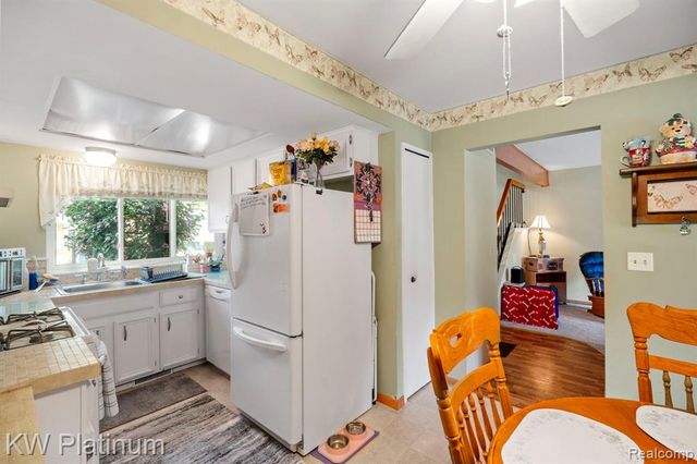 37619 Charter Oaks Boulevard, Clinton Township, MI 48036