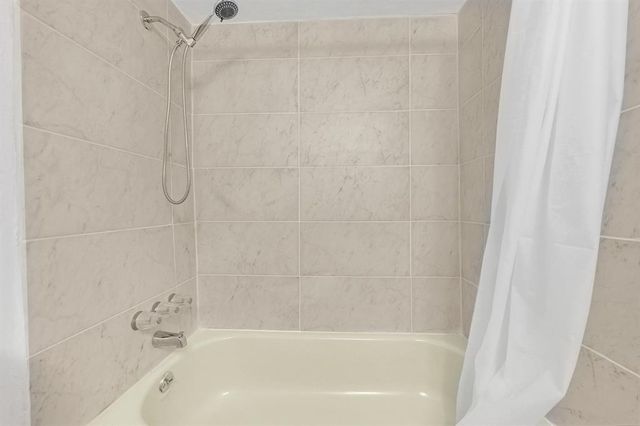845 Augusta Drive 41, Houston, TX 77057