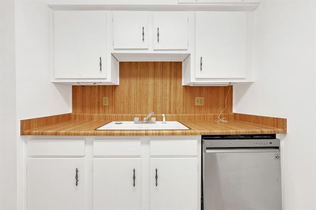 845 Augusta Drive 41, Houston, TX 77057