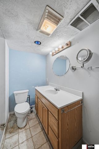 4135 Holdrege Street, Lincoln, NE 68503