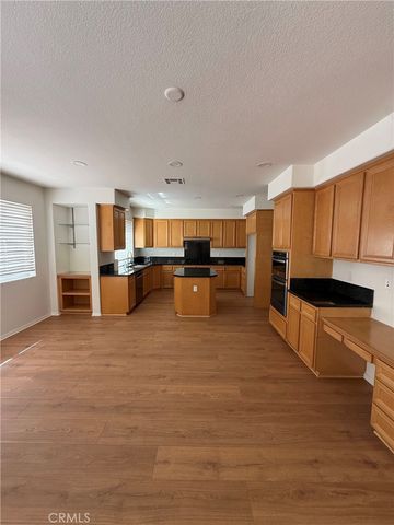 144 Treehouse, Irvine, CA 92603