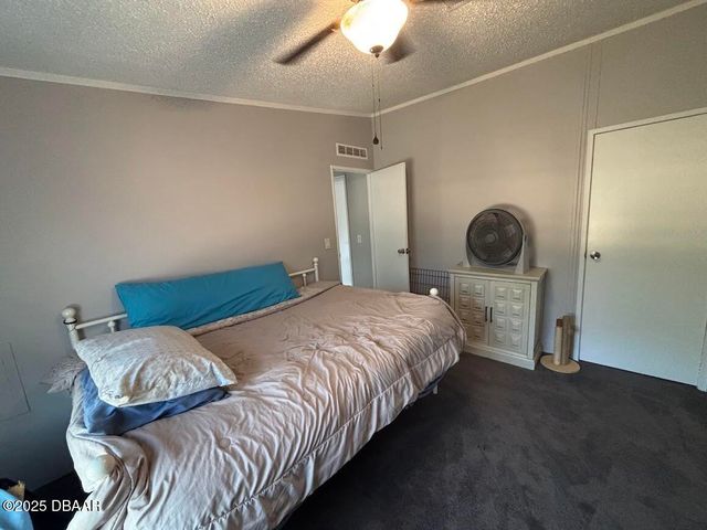 15594 NE 233rd Place, Fort Mccoy, FL 32134