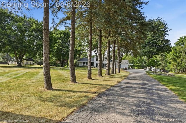 54260 9 Mile Road, Northville, MI 48167