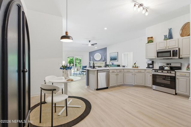 10886 NATALIE Drive, Jacksonville, FL 32218