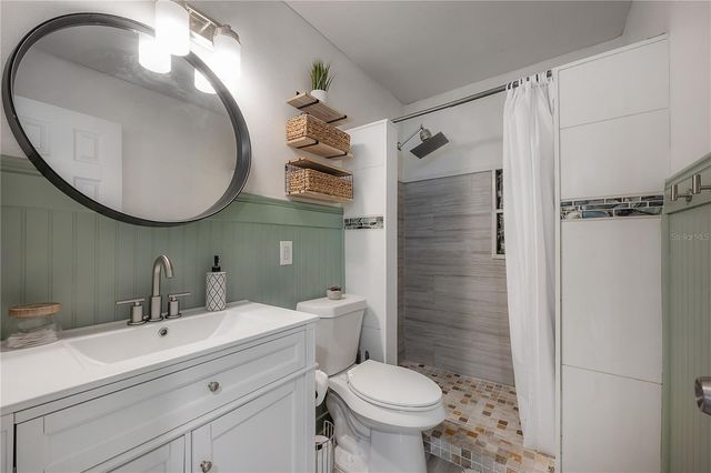 6944 40TH AVENUE N, St Petersburg, FL 33709