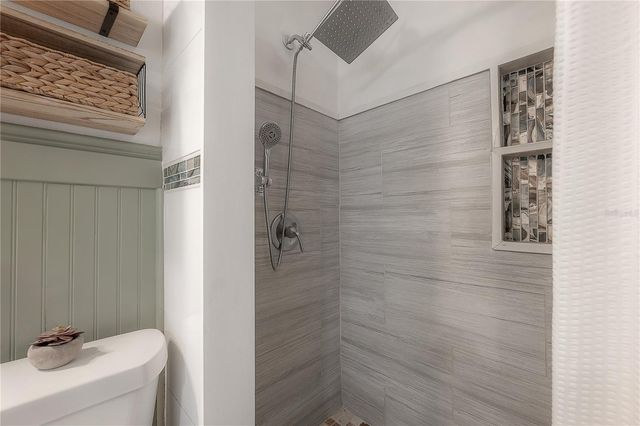 6944 40TH AVENUE N, St Petersburg, FL 33709