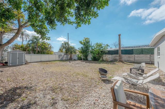 6944 40TH AVENUE N, St Petersburg, FL 33709