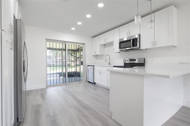 4605 ELMIRA PLACE, Orlando, FL 32811