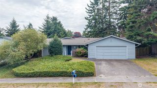 1075 SW 2nd Avenue, Oak Harbor, WA 98277