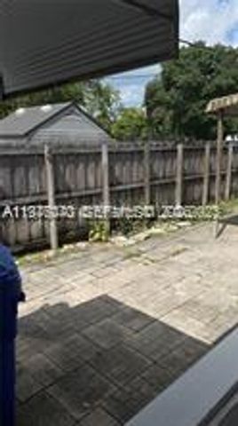 2631 Fillmore St, Hollywood, FL 33020