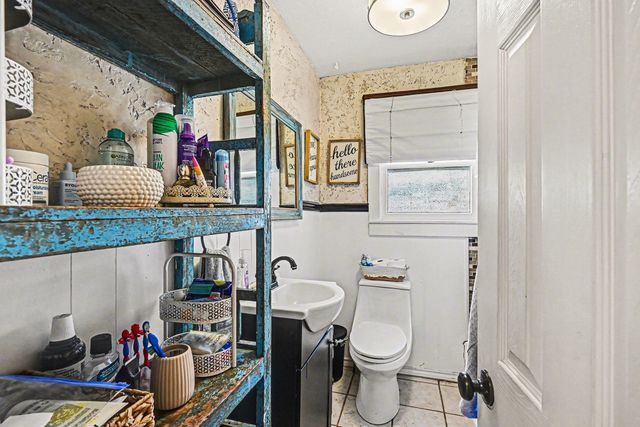 629 Alameda Road, Azle, TX 76020