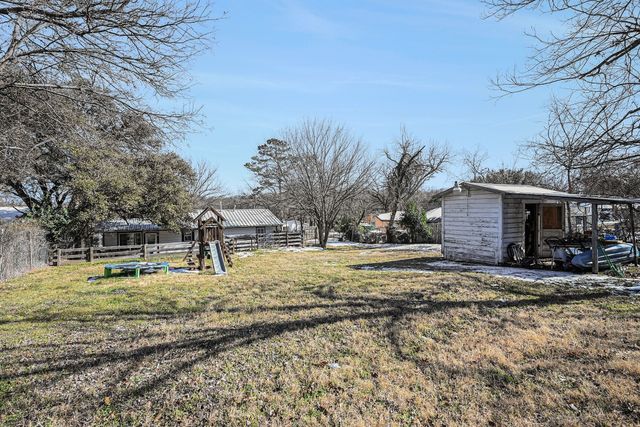 629 Alameda Road, Azle, TX 76020