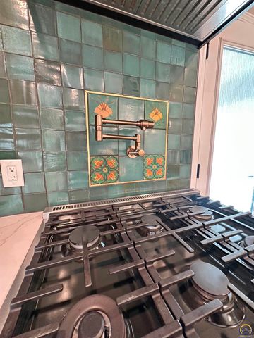 1731 SW Randolph AVE, Topeka, KS 66604