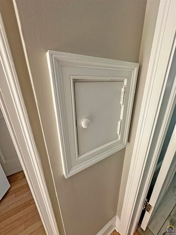 1731 SW Randolph AVE, Topeka, KS 66604