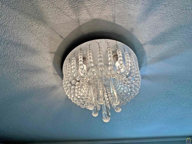 1731 SW Randolph AVE, Topeka, KS 66604