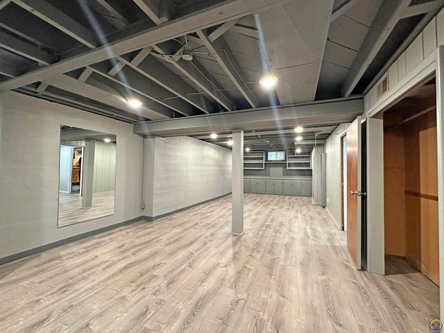 1731 SW Randolph AVE, Topeka, KS 66604