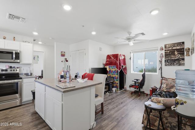 12945 W GREENWAY Road P, El Mirage, AZ 85335