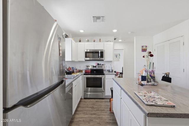 12945 W GREENWAY Road P, El Mirage, AZ 85335