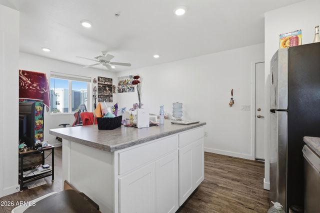 12945 W GREENWAY Road P, El Mirage, AZ 85335