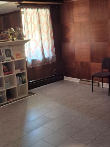 705 Broadway Ave, Stowe Twp, PA 15136