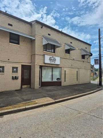 705 Broadway Ave, Stowe Twp, PA 15136