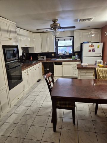 705 Broadway Ave, Stowe Twp, PA 15136