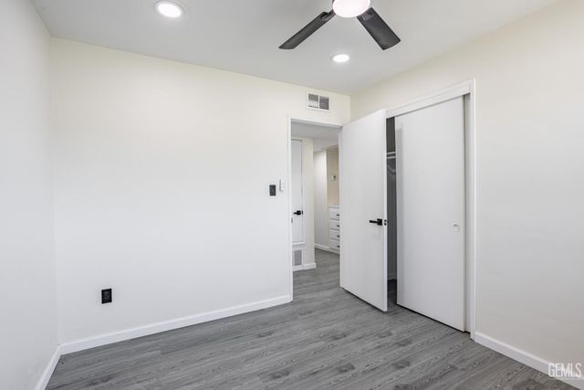 1112 San Vicente Drive, Bakersfield, CA 93307