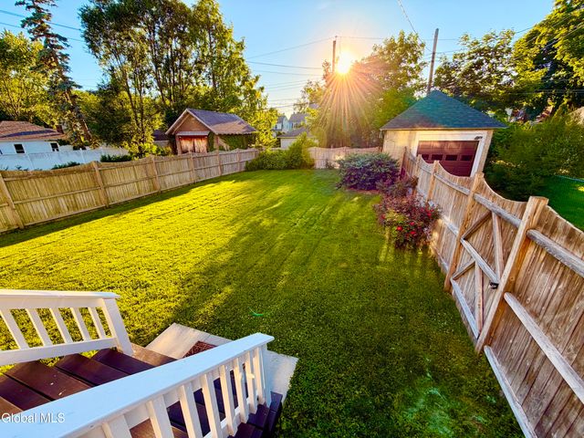 831 Wright Avenue, Schenectady, NY 12309