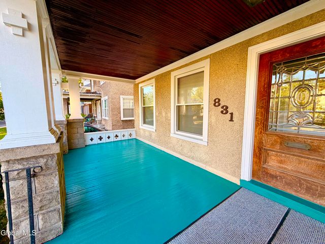 831 Wright Avenue, Schenectady, NY 12309