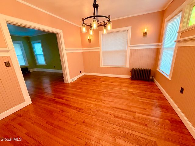 831 Wright Avenue, Schenectady, NY 12309