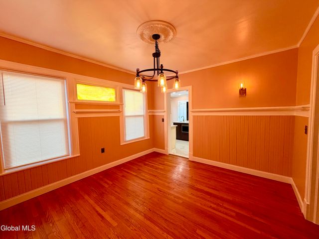 831 Wright Avenue, Schenectady, NY 12309
