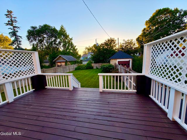 831 Wright Avenue, Schenectady, NY 12309