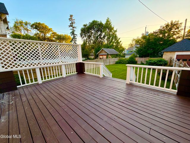 831 Wright Avenue, Schenectady, NY 12309