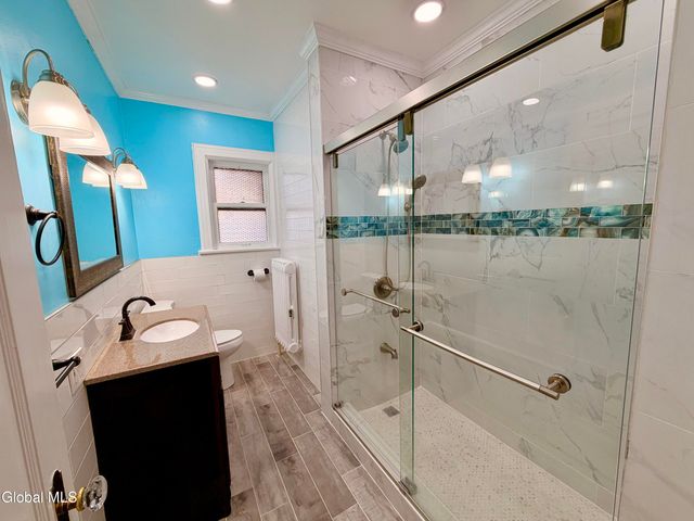 831 Wright Avenue, Schenectady, NY 12309