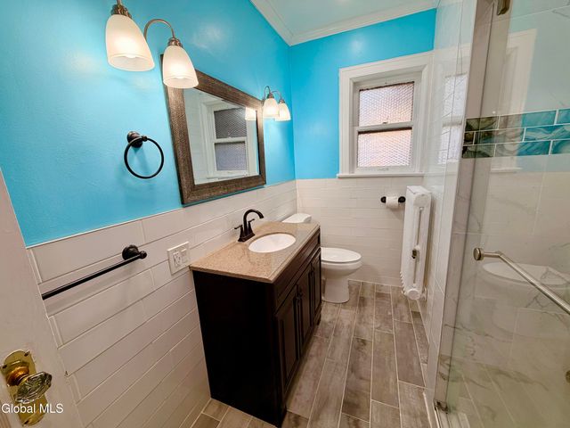 831 Wright Avenue, Schenectady, NY 12309