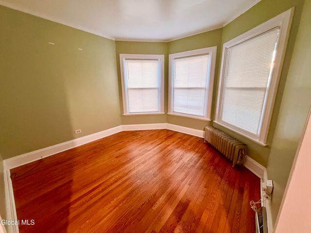 831 Wright Avenue, Schenectady, NY 12309