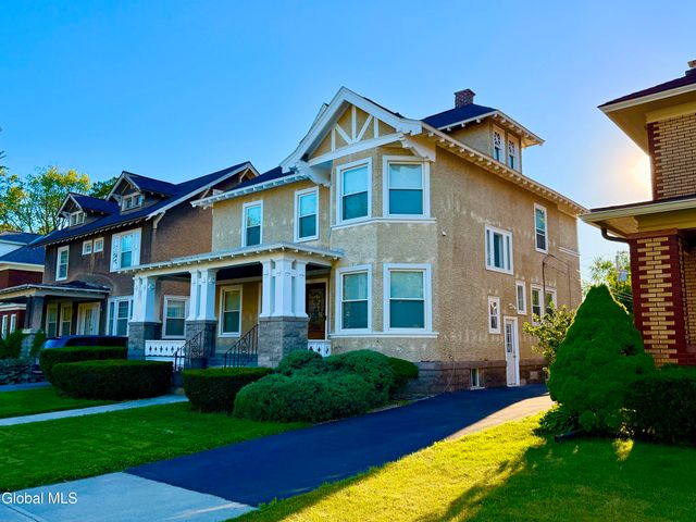 831 Wright Avenue, Schenectady, NY 12309