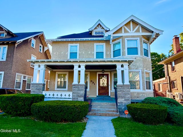 831 Wright Avenue, Schenectady, NY 12309