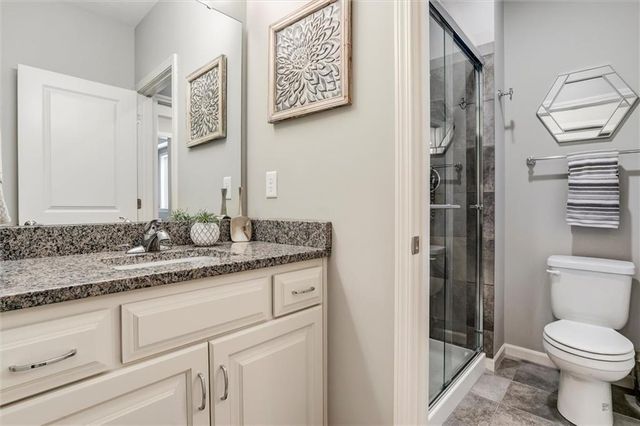 19616 W 100th Terrace, Lenexa, KS 66220