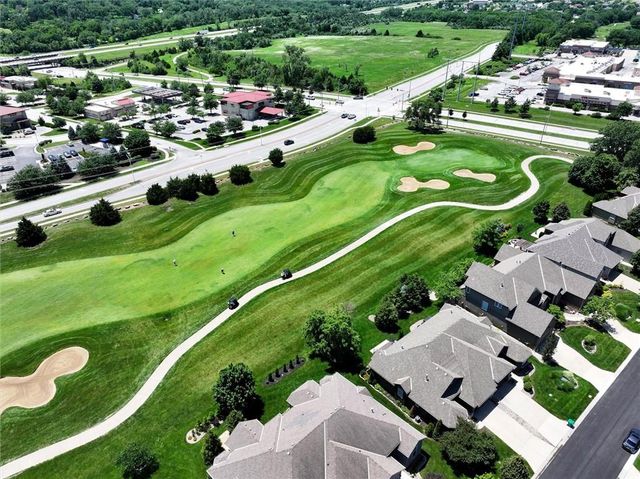 19616 W 100th Terrace, Lenexa, KS 66220