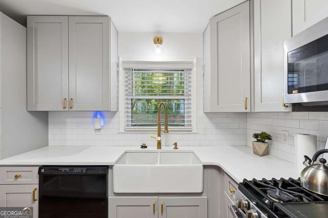 2945 Whisperwood Trail, Atlanta, GA 30344