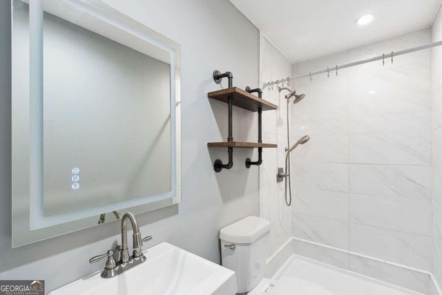 2945 Whisperwood Trail, Atlanta, GA 30344