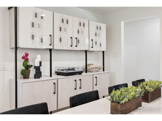 8612 W 69th Pl, Arvada, CO 80004