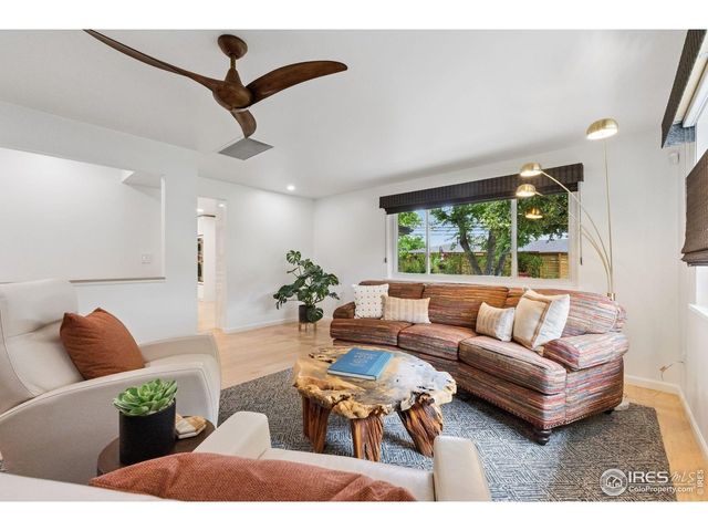 8612 W 69th Pl, Arvada, CO 80004