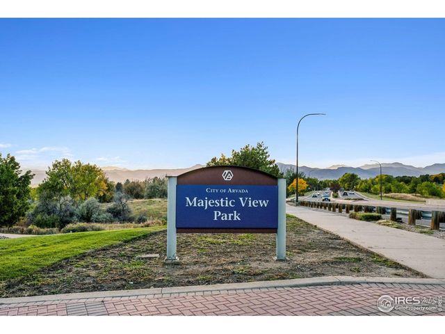 8612 W 69th Pl, Arvada, CO 80004