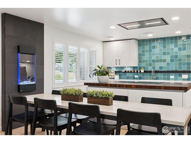 8612 W 69th Pl, Arvada, CO 80004