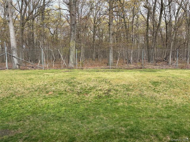 61 Rocky Point Yaphank Road 61, Rocky Point, NY 11778