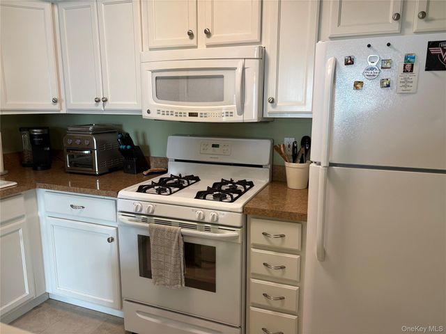 61 Rocky Point Yaphank Road 61, Rocky Point, NY 11778