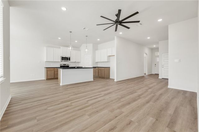 3176 Margaret Rudder Parkway, Bryan, TX 77808